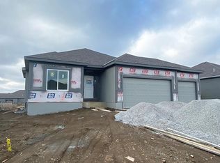 4713 SW 3rd St, Blue Springs, MO 64014