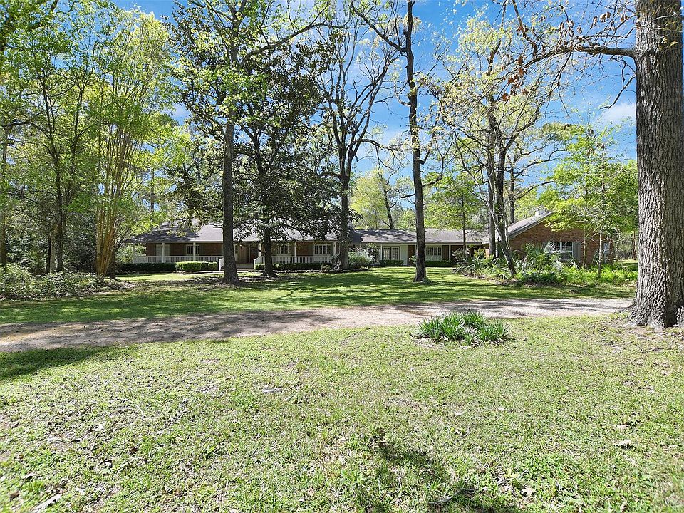 1st image of 16002 Koenig Ln