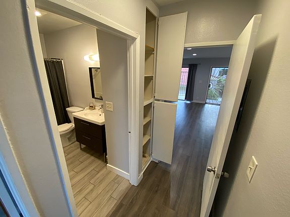 3rd image of 1036 Magnolia Ave APT 206