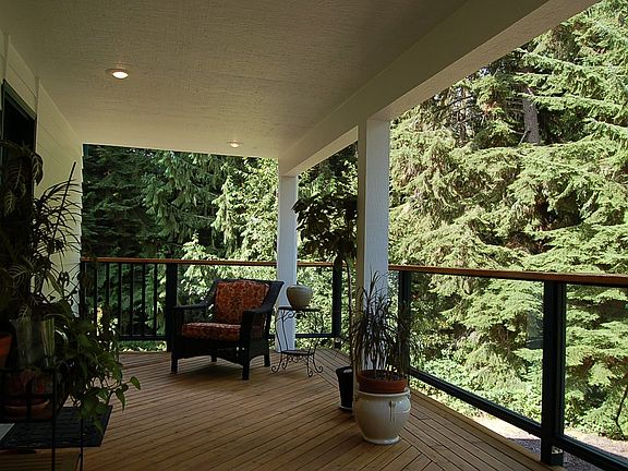 5th image of 2628 17th Ave NW