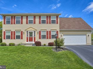 1139 Shannon Ln, Carlisle, PA 17013