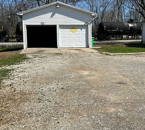 3rd image of 5997 S US Highway 31