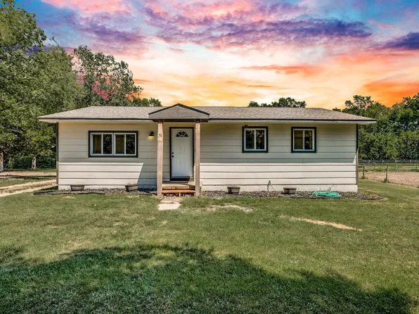 10826 Wilmer Dr, Mulvane, KS 67110