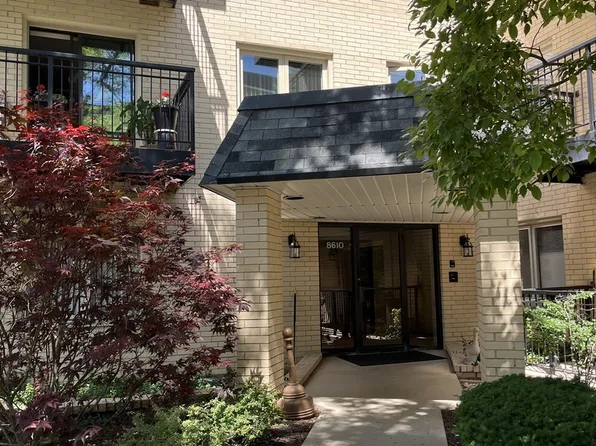8610 Waukegan Rd Unit 304W, Morton Grove, IL 60053