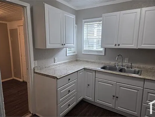 5600 Hiett Ct — Photo 15