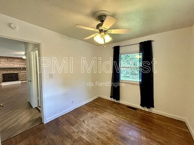 2534 Parr Dr — Photo 14
