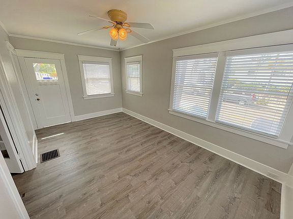 5th image of 3705 Mississippi St