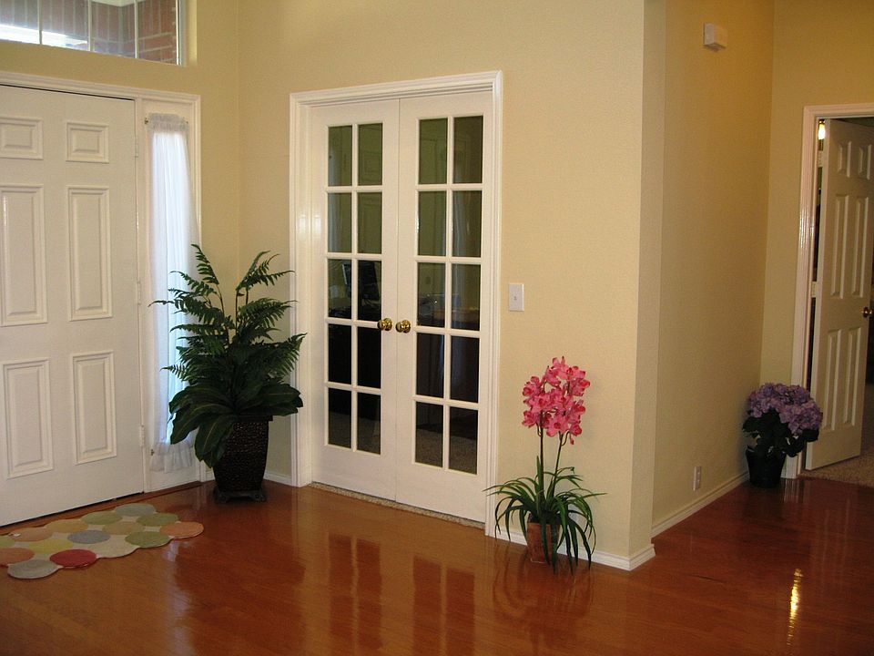 1st image of 7905 Aqua Vista Dr