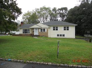 8 Allen Dr, Morristown, NJ 07960