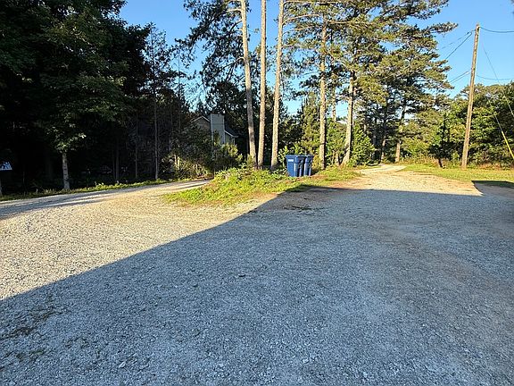 4th image of 2831 Bomar Rd