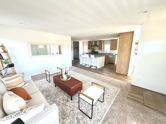 4th image of 1601 Drew Rd #43
