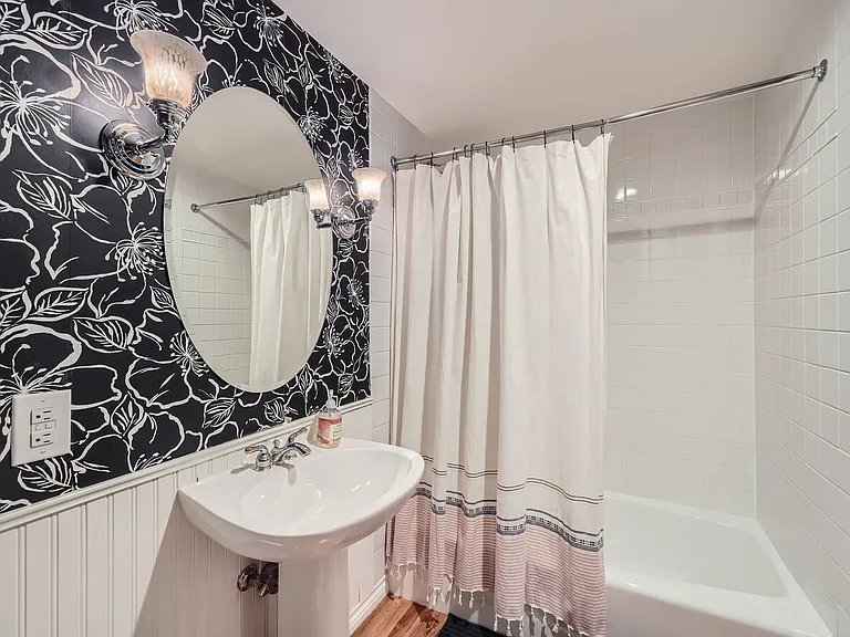 3642 E Ellsworth Ave — Photo 11