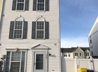 612 Leprechaun Ln, Glen Burnie, MD 21061