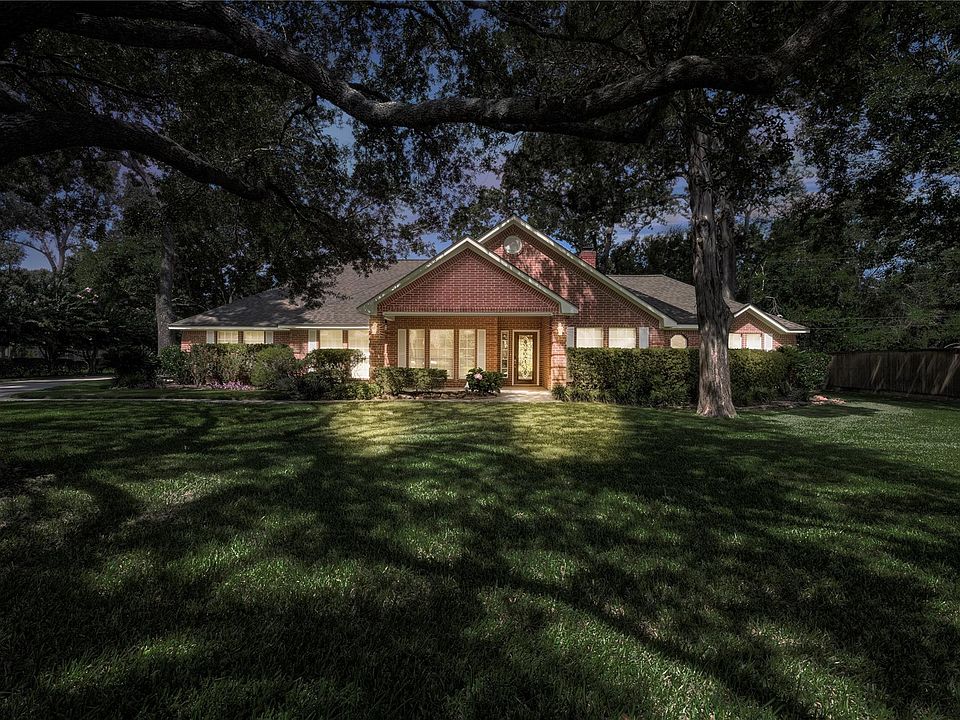 1st image of 23611 Indian Hills Cir