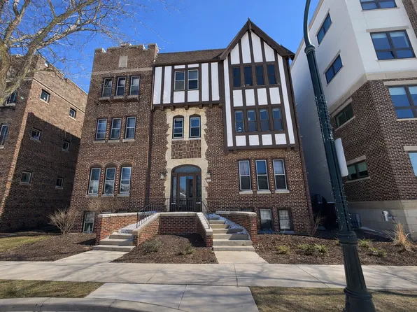 4422 N Oakland Ave, 4422 N Oakland Ave APT 1, Milwaukee, WI 53211