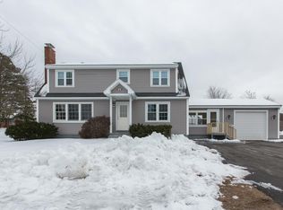 16 Forest Hills Dr, Nashua, NH 03060