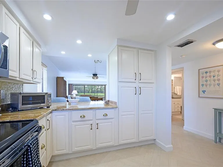 332 Charlemagne Blvd #H101 — Photo 12