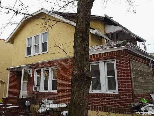 57 Marine Avenue photo 1
