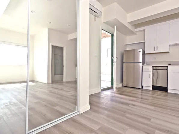 1418 12th St #12, Santa Monica, CA 90401