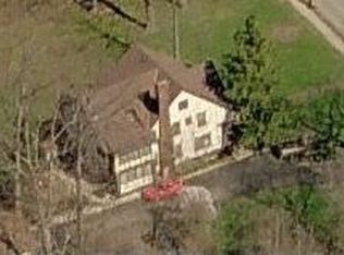 2774 W Bailey Rd, Cuyahoga Falls, OH 44221