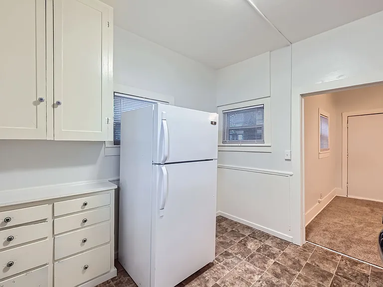 537 E Platte Ave #1-5 — Photo 6