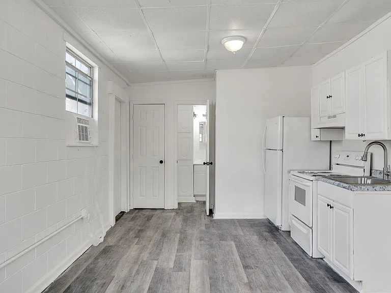 1619 Laharpe St #A — Photo 1