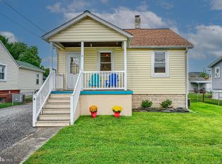 4 Bayside Dr, Baltimore, MD 21222