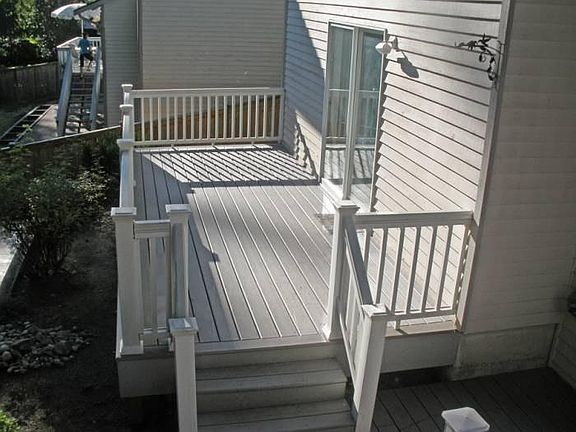 Trex Deck off Family Room