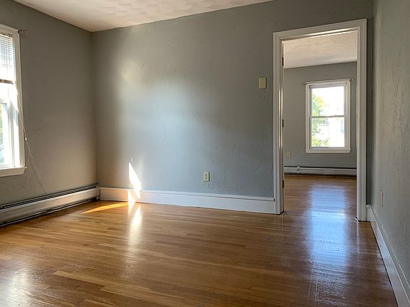 2nd image of 61 Essex St Floor 2