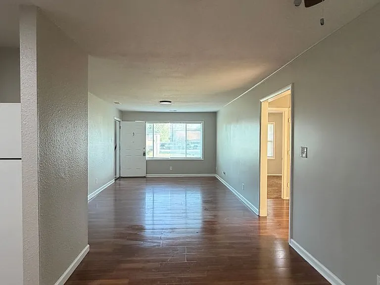 6048 Dickson Rd — Photo 7