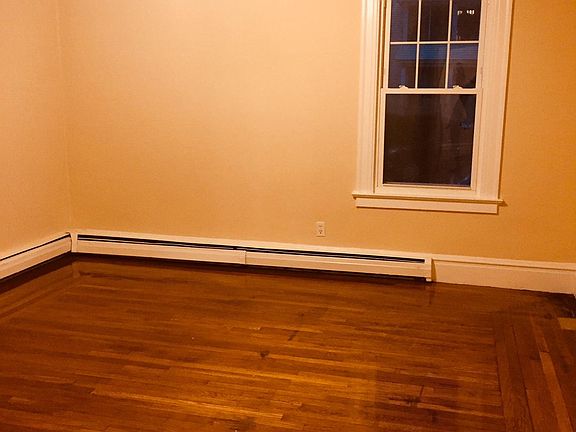 5th image of 62 Anthony St #1L