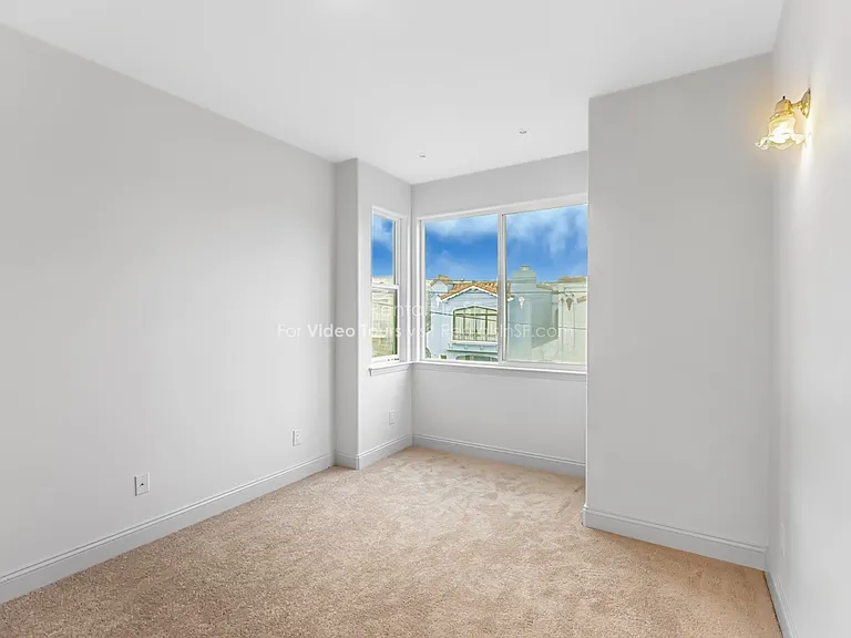 135 Sweeny St #A — Photo 19