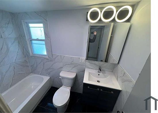 3rd image of 66 Broadway Floor 1