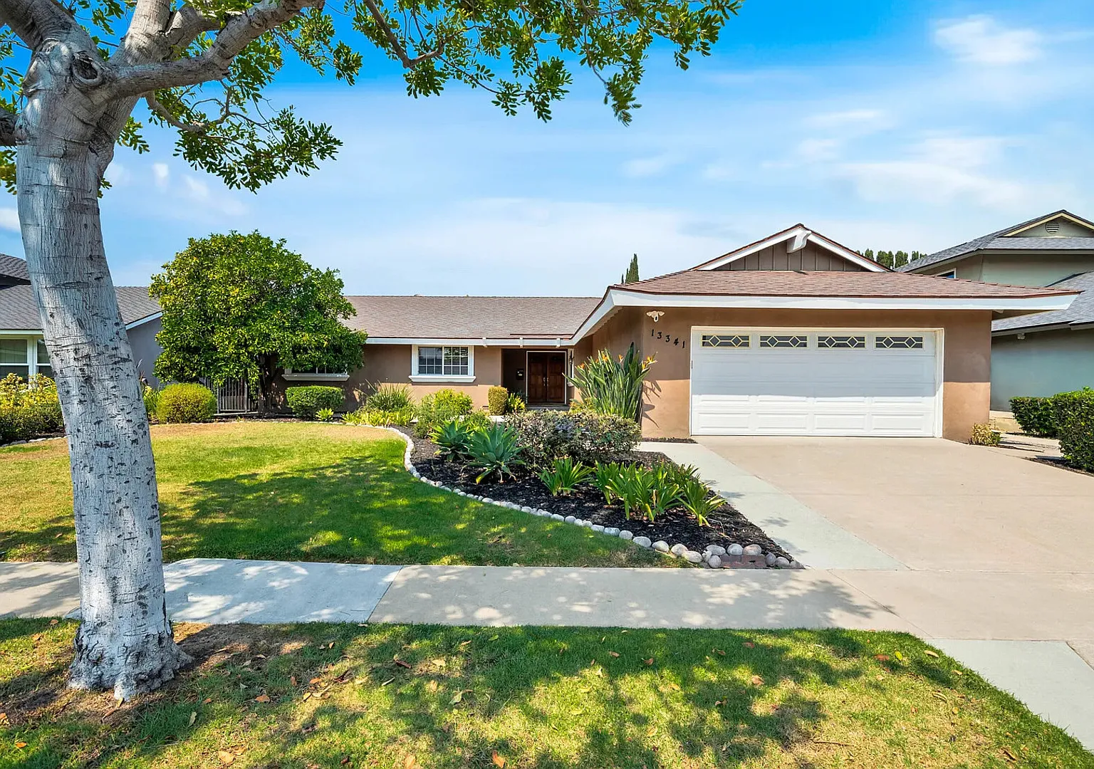 13341 Cromwell Dr — Photo 4
