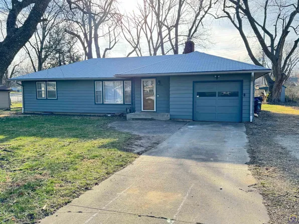 1147 SW Meadow Ln, Topeka, KS 66604