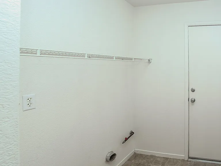 265 Prairie Rose St — Photo 15