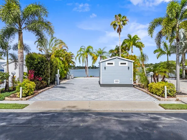 3184 Crystal Lake Dr #3184, Naples, FL 34120