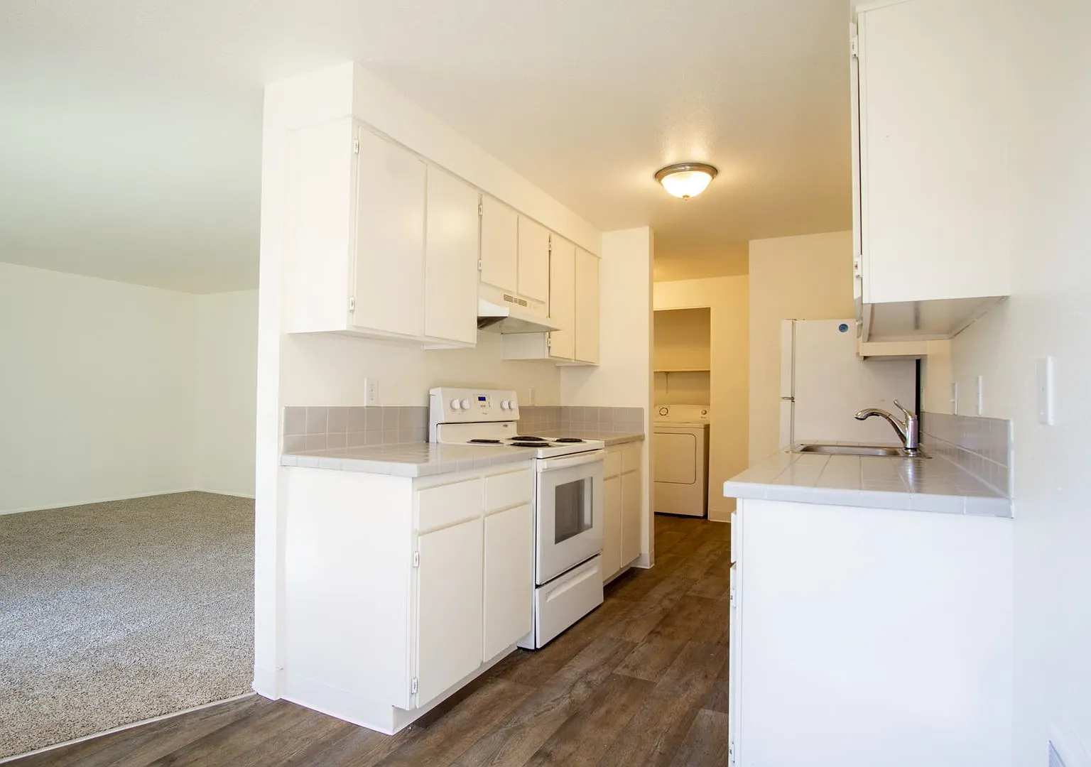 147A - Park Place Apartments — Photo 4