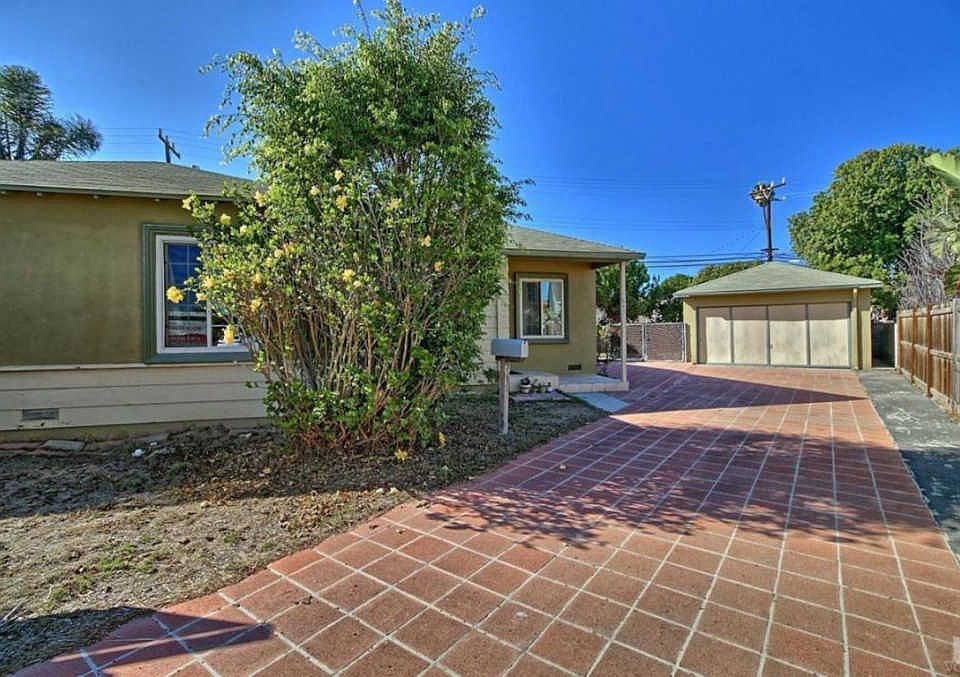 1st image of 645 Dahl Ave