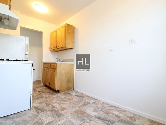 5th image of 8829 Fort Hamilton Pkwy APT B24