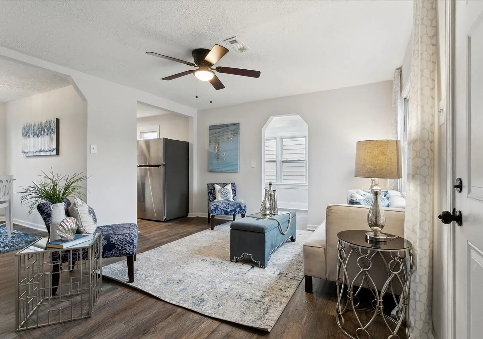 Renovated home in Heart of Hampton Roads — Photo 2