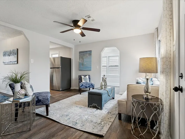 428 Hampton Roads Ave — Photo 2