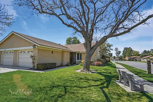 40002 Village 40 Photo 1