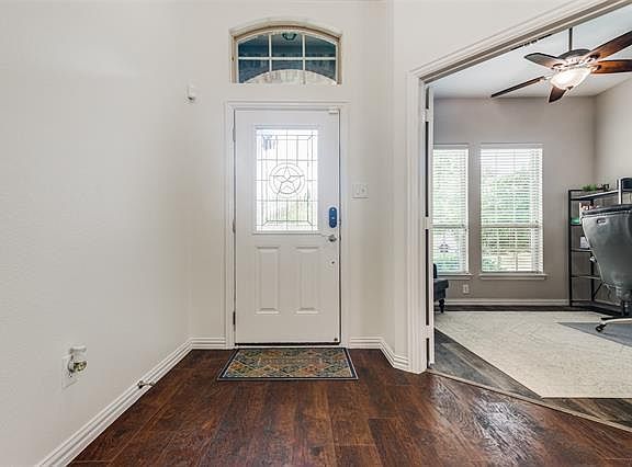 3rd image of 5113 Grovewood Dr