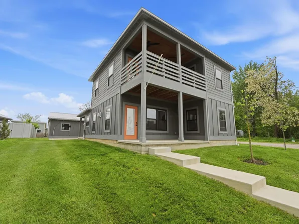 55 East St, Buckeye Lake, OH 43008