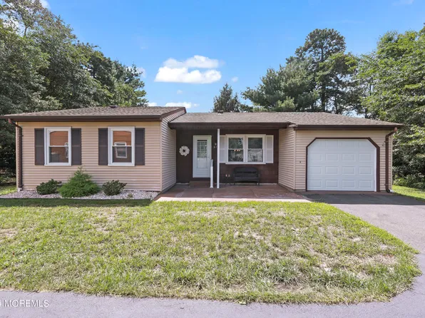 37 Chelsea Drive #70, Whiting, NJ 08759