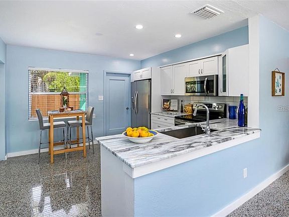 5th image of 2521 51st Way S