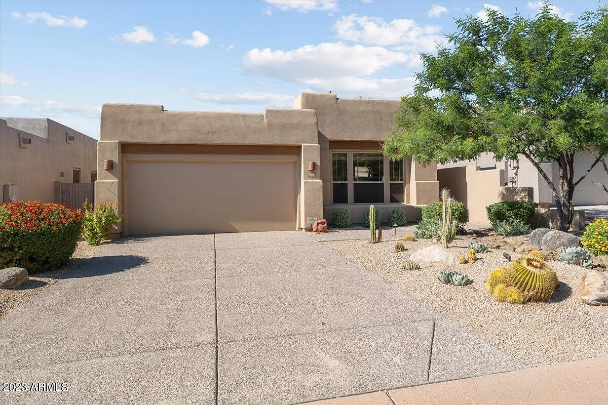 2 bed, 2.0 bath, 1560 sqft, $3,500 — Photo 2