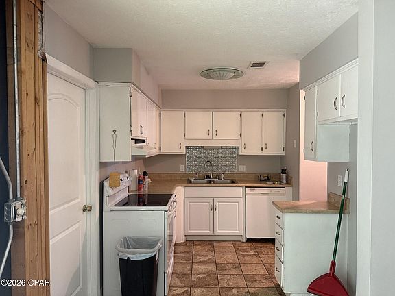 2nd image of 557 Palermo Rd