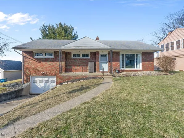 1016 Barclay St, Niles, OH 44446